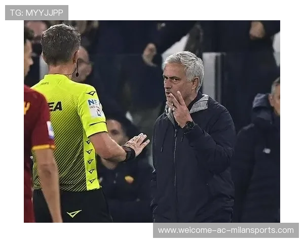 罗马反击三打二形成,最后传球偏出底线,罗马输球 罗马反击三打二形成,最后传球偏出底线,罗马输球